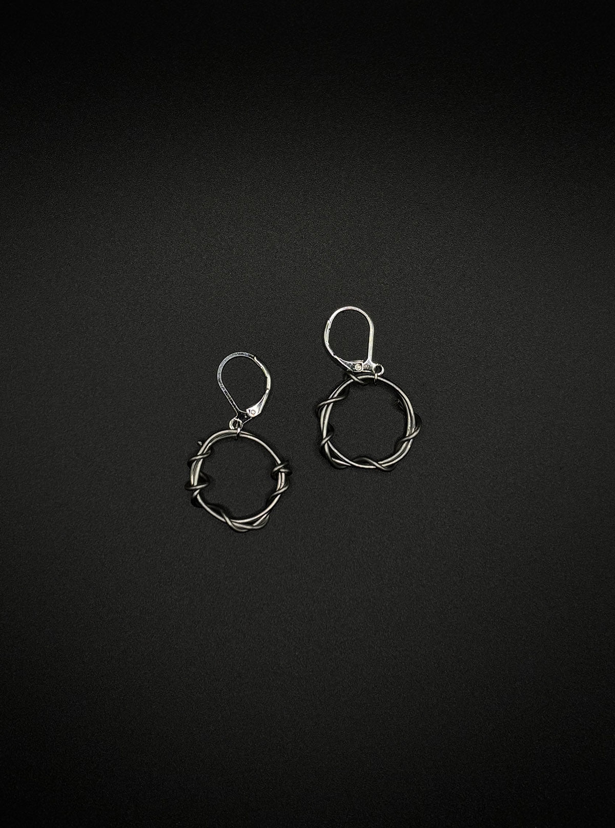 WIRE EARRINGS SMALL | stainless