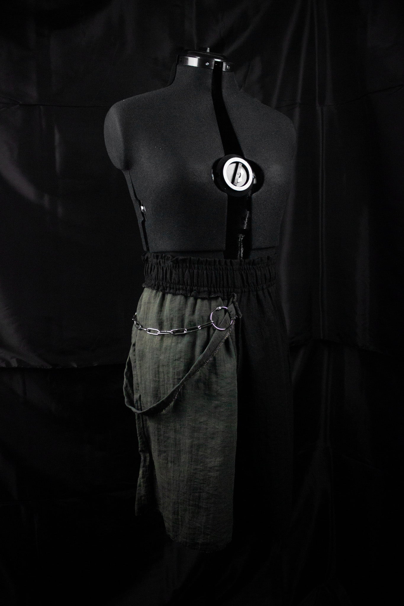 SHORT SPLIT PANTS | CAPSULE 2022