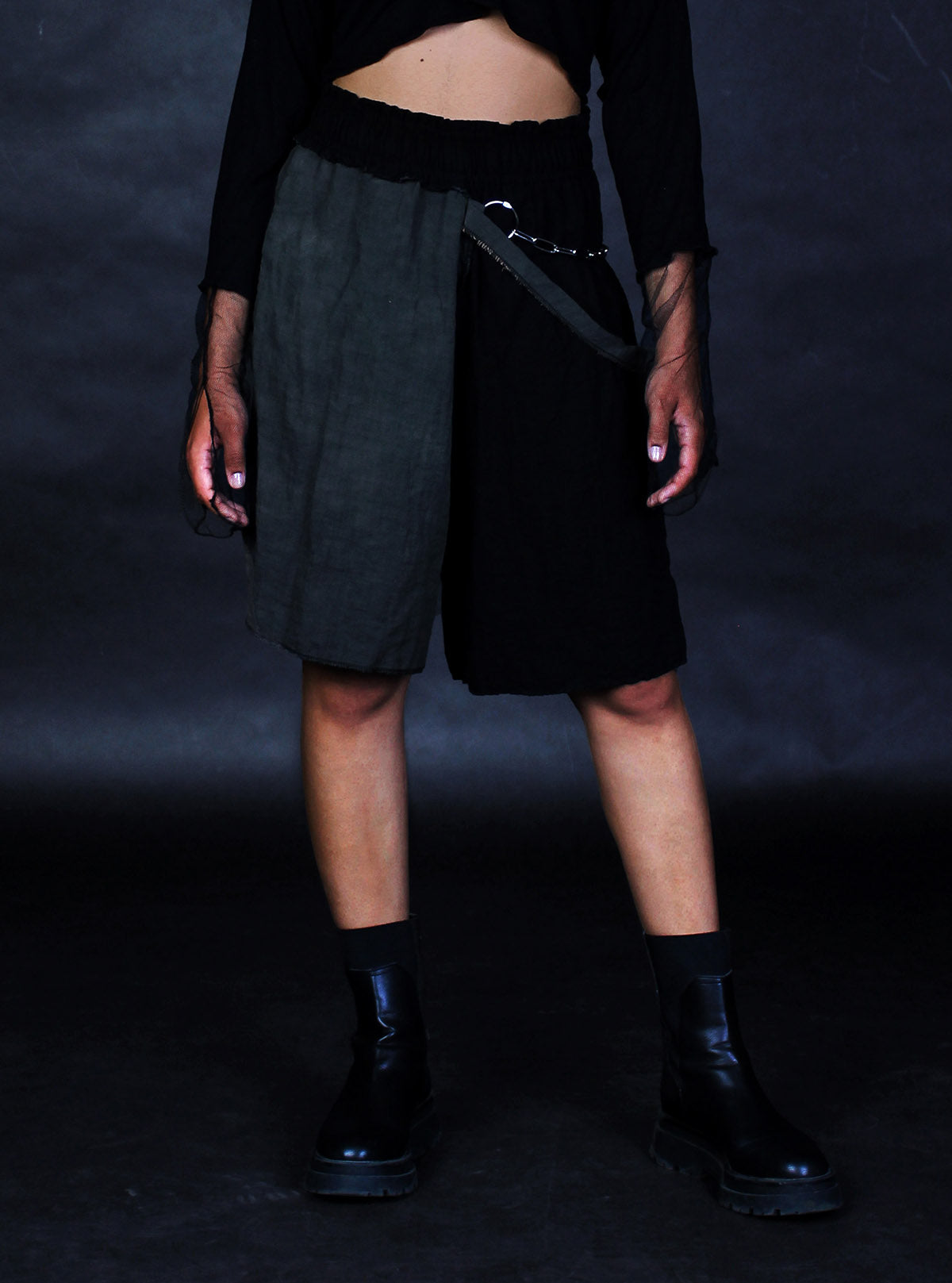 SHORT SPLIT PANTS | CAPSULE 2022
