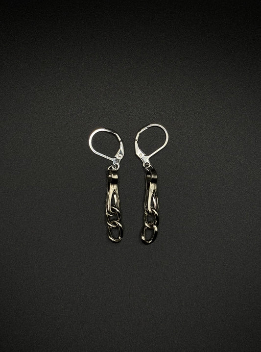PP SPLIT EARRINGS