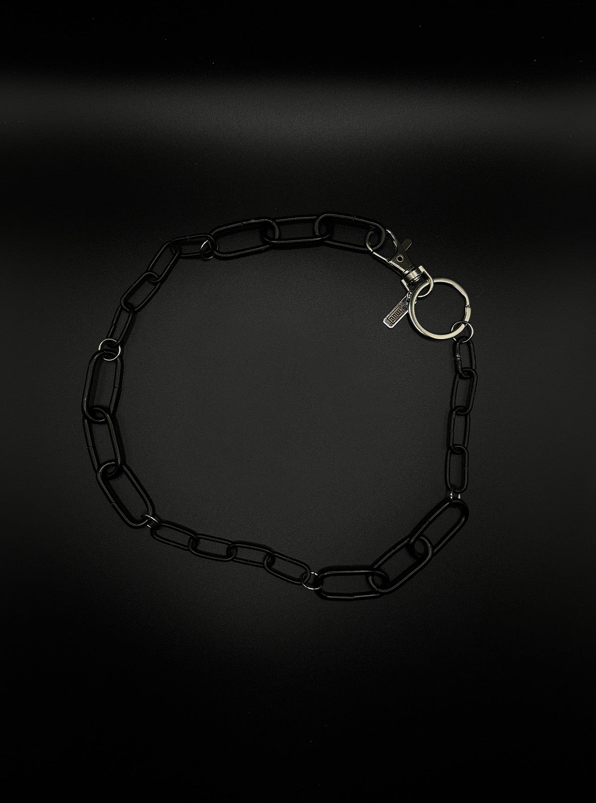 SIXTH SPLIT CHAIN black