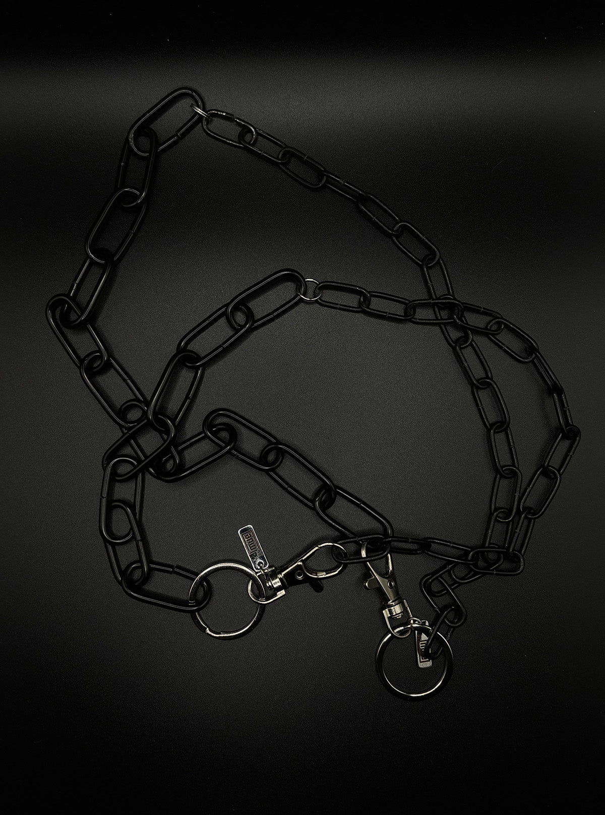 SINGLE SPLIT CHAIN black